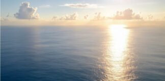 Wolkenschwund und Hitzerekord: Wie der Himmel die Erderwärmung anheizt Wolken_Ozean_Treibhauseffekt_Illustration